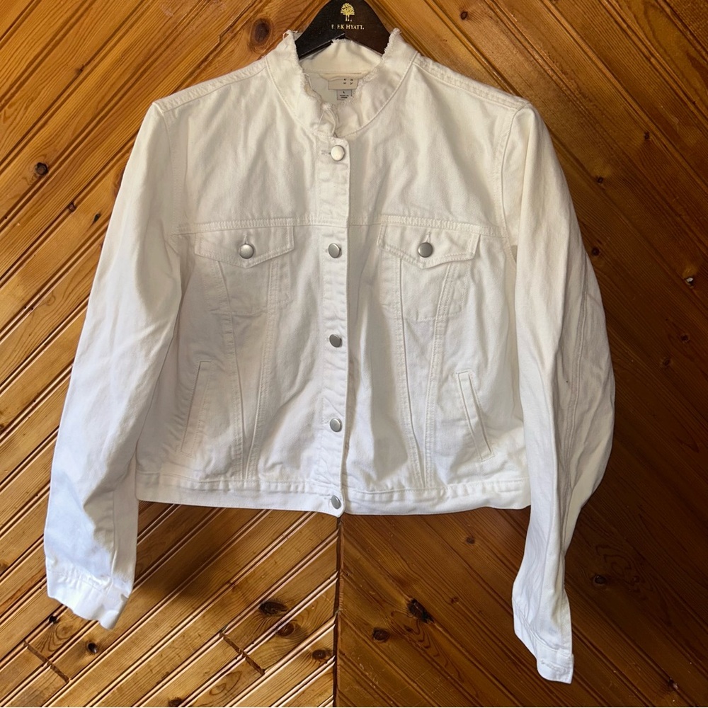 White denim jean jacket woman’s large
